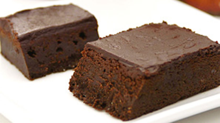 【１F横浜大世界マーケット】元町・霧笛楼の人気商品「煉瓦の誘惑コレクション」と、当店オリジナル「ふかひれスープ」の試食会を行います。