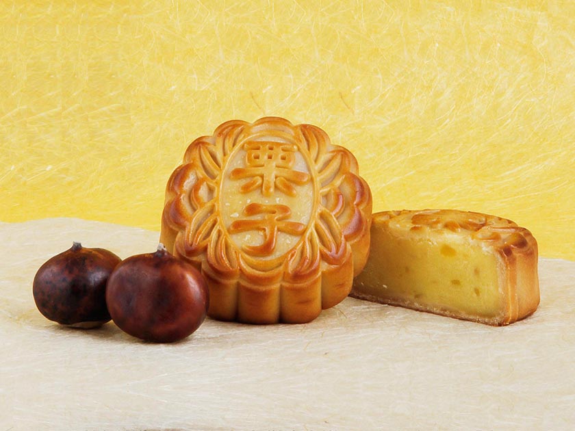 【１F横浜大世界マーケット】中華街菓子の定番「月餅」と、当店オリジナルの「ふかひれスープ」の試食会を行います。