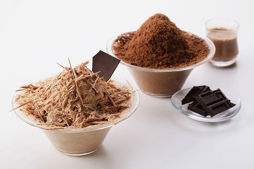 【プレスリリース】チョコを削る！チョコをかける！“ムービージェニック”なかき氷と 食感が楽しい“もこもこ”パフェソフトが、7/6(金) 横浜チョコレートファクトリー＆ミュージアムから新登場